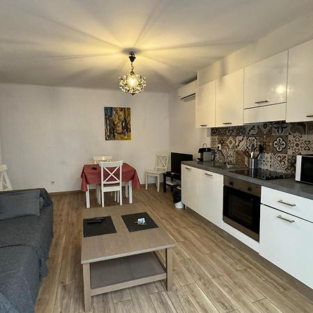 Cosy Poullan, 2-Bedroom Apartment, 200 M From The Beach Nice Eksteriør billede